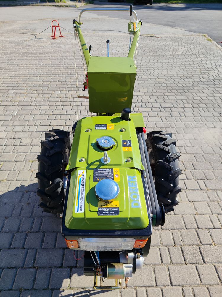 Мотоблок DOZER DE100 (6.00-12) дизельний 10 к.с. електростартер фреза