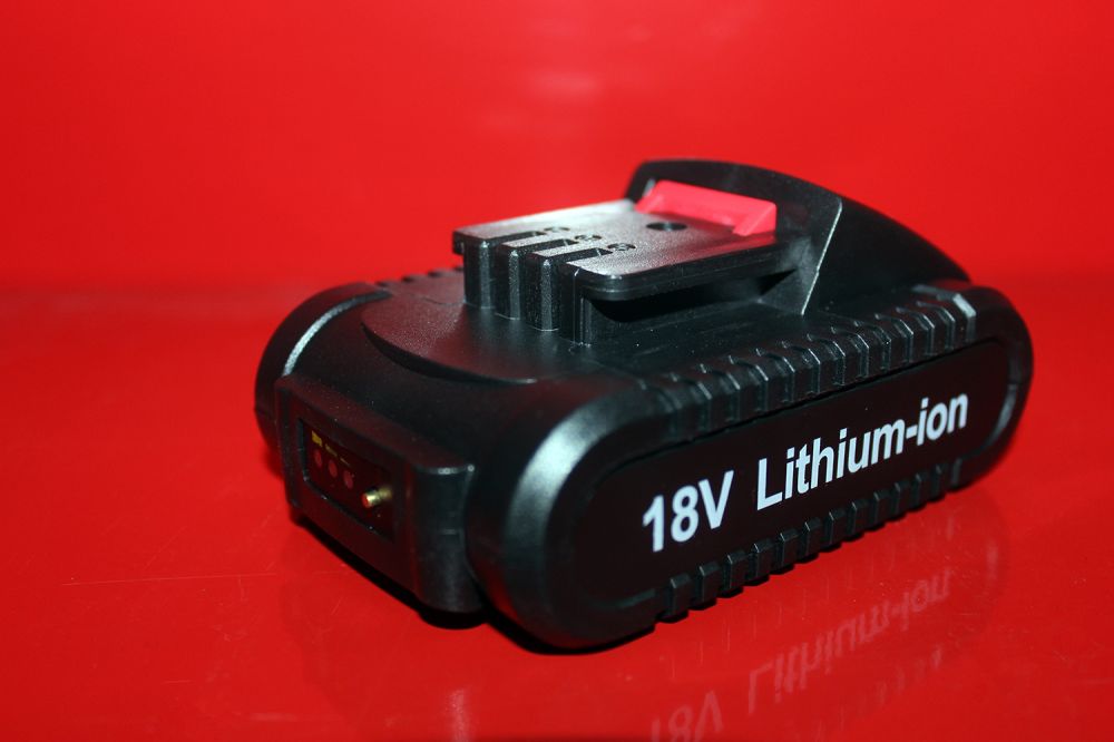 Аккумуляторная дрель-шуруповерт Hyundai A 1810LI