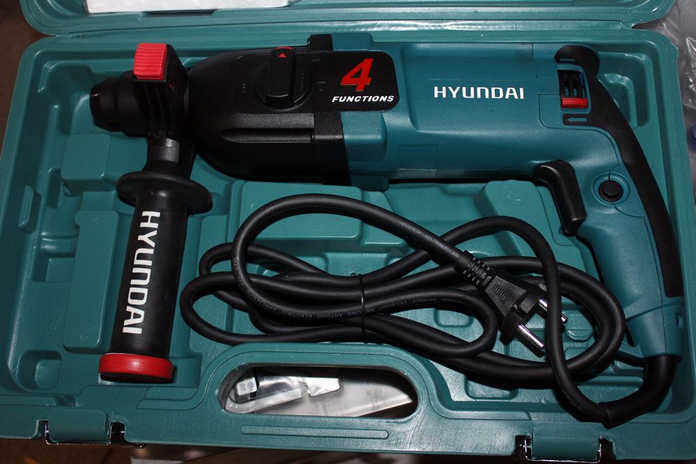 Перфоратор Hyundai H 850