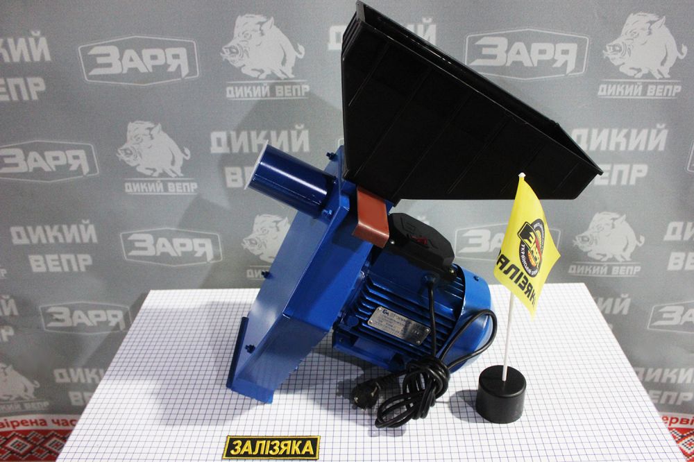 Зернодробарка Эликор-3
