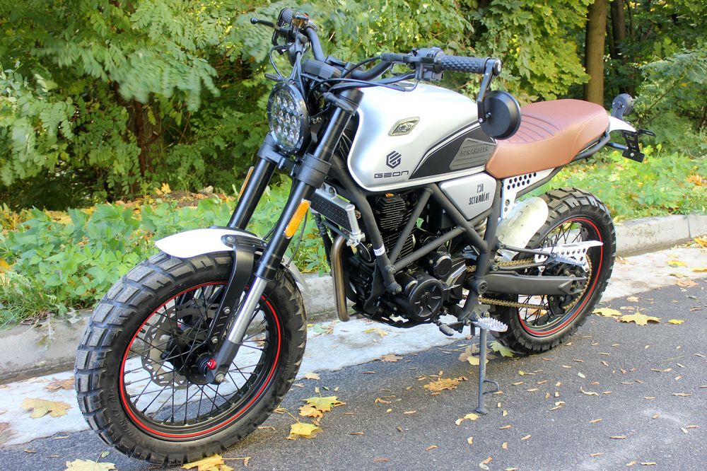 Мотоцикл Geon Scrambler 250 silver