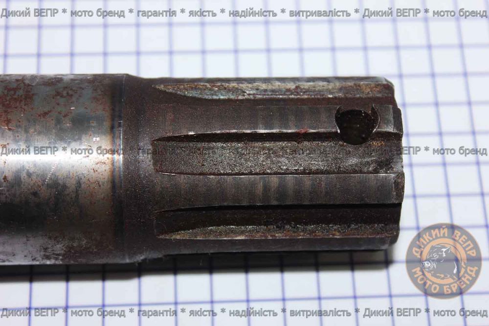 Вал редуктора тракторної грунтофрези Заря - робочий