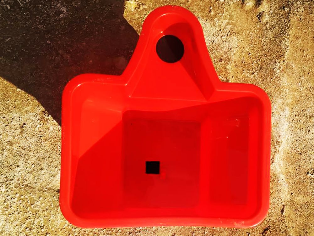 Розкидувач мінеральних добрив Hecht