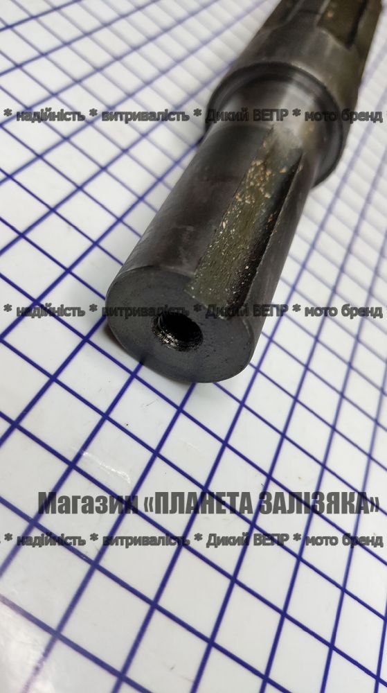 Вал переходного редуктора фрезы мототрактора (L-225mm)