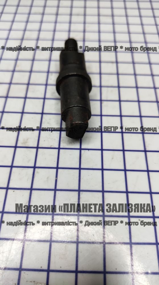 Гальмівний вал мототрактора