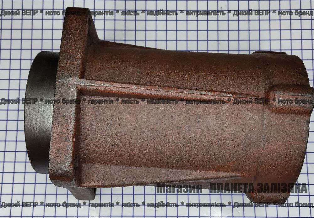 Корпус полуоси мототрактора - D-49mm (137мм по центрам)