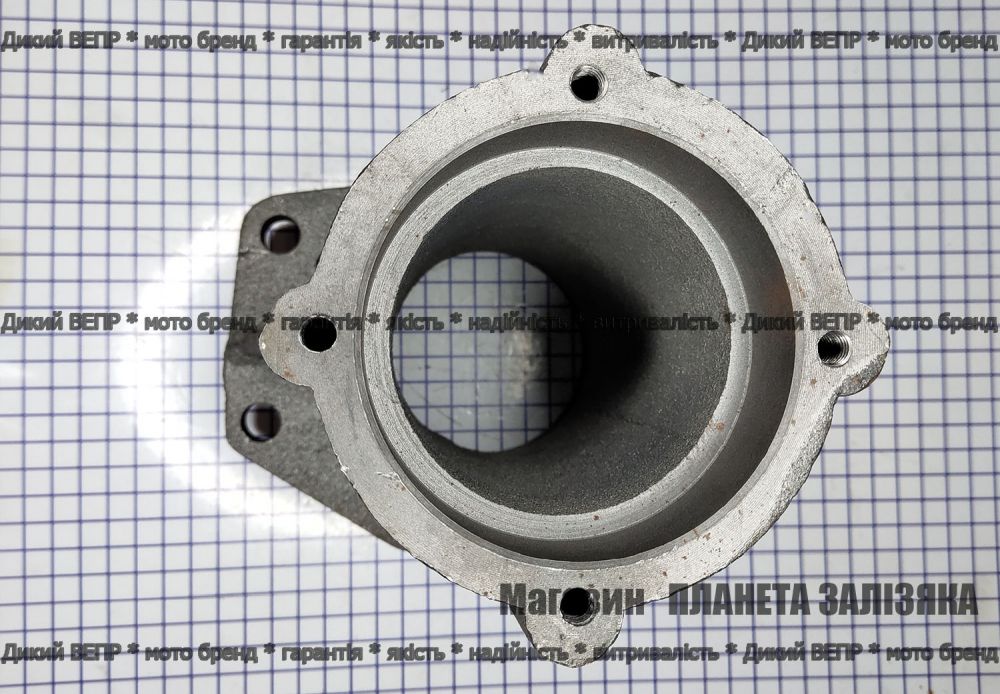 Корпус піввісі мототрактора - D-49mm 6 болтів (правий, лівий)