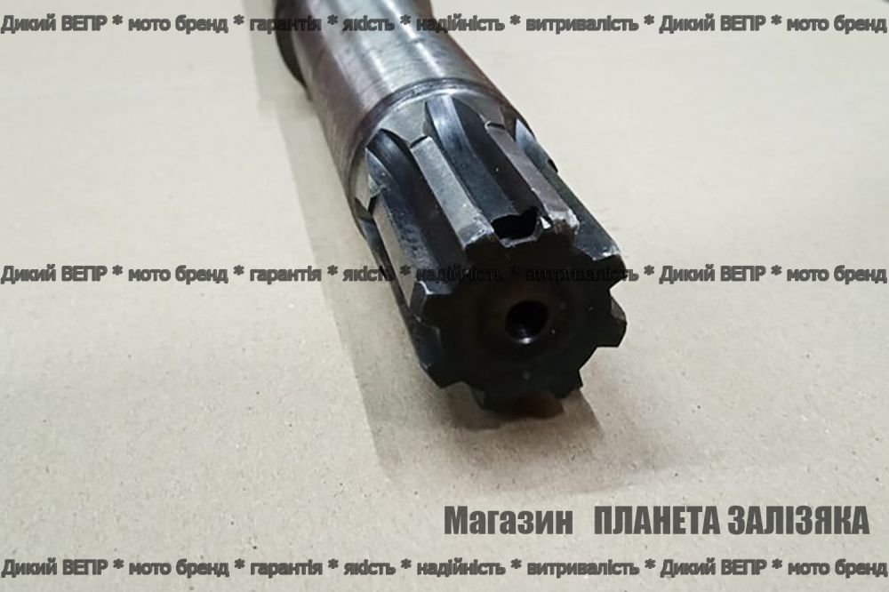 Піввісь ліва 8 шліців Довжина 595мм (під болт) для мототрактора (Код товару 8731)