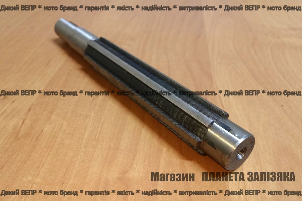 Вал приводу перехідного редуктора L-203 mm Z-6 (12 колесо) до мототрактора