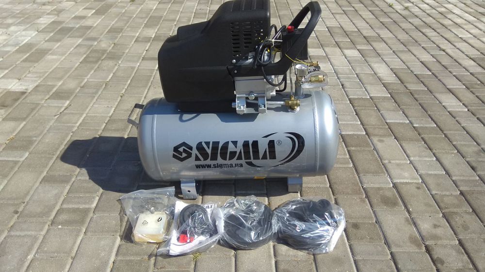 Компресор одноциліндровий Sigma (7043141) 1.8кВт 230л / хв 8бар 50л (2 крана)