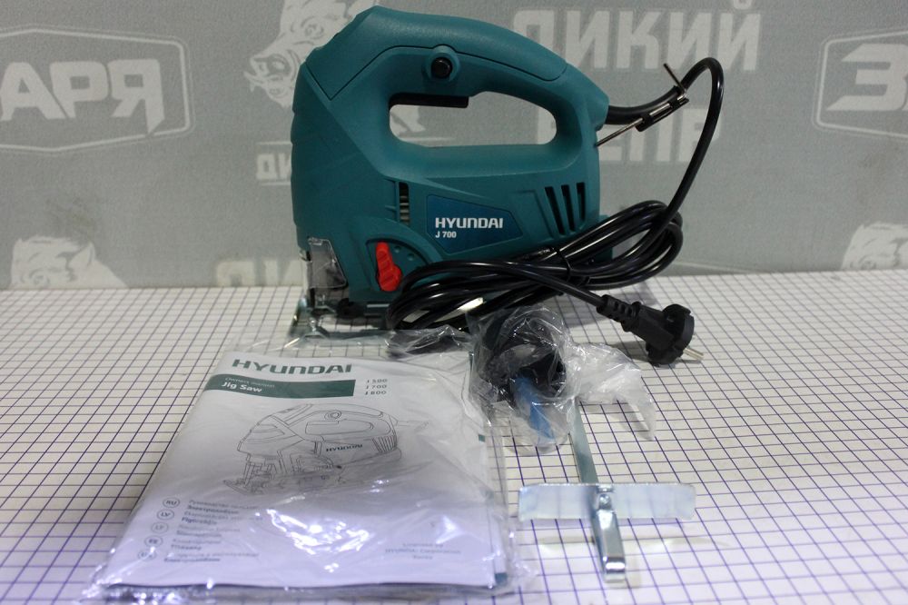 Лобзик Hyundai J 700