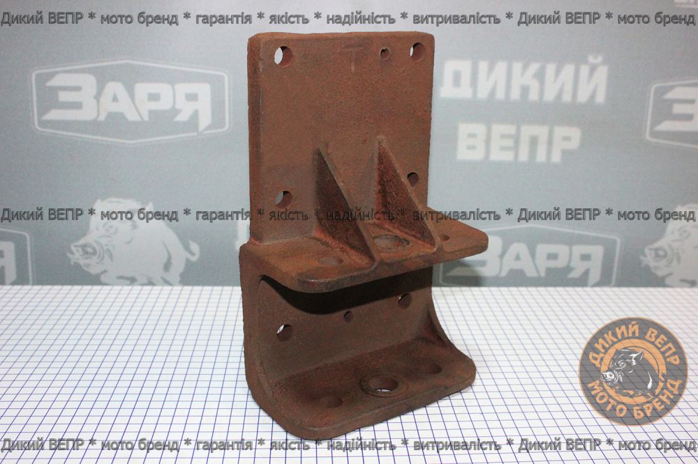 Переходная рамка редуктора старого образца к мотоблоку Заря
