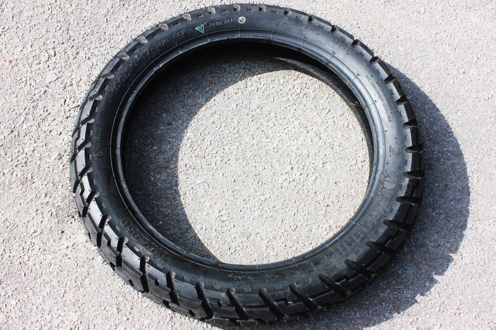 Покрышка 100/90-17 EUROGRIP к мотоциклу Bajaj Boxer