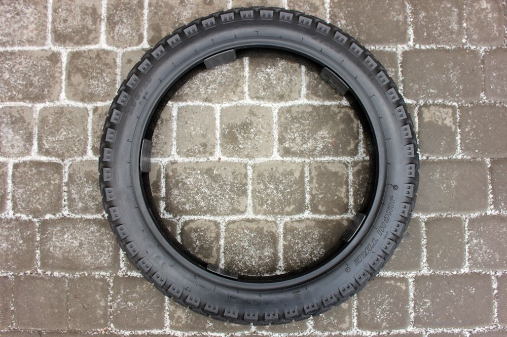 Шина 3.50 - 18 tubeless