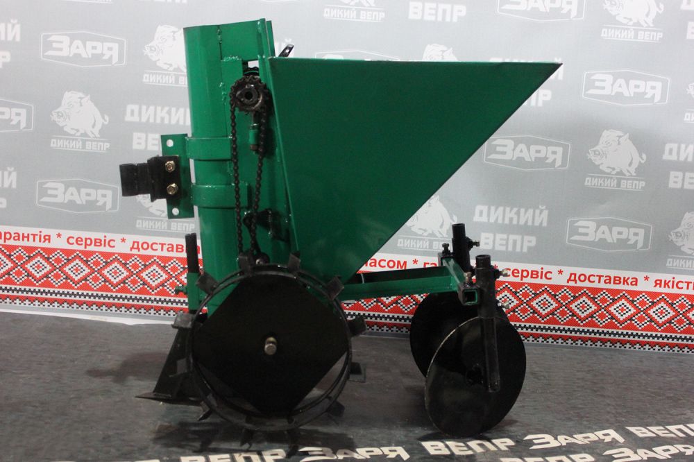 Картоплесаджалка Дикий Вепр для мотоблока
