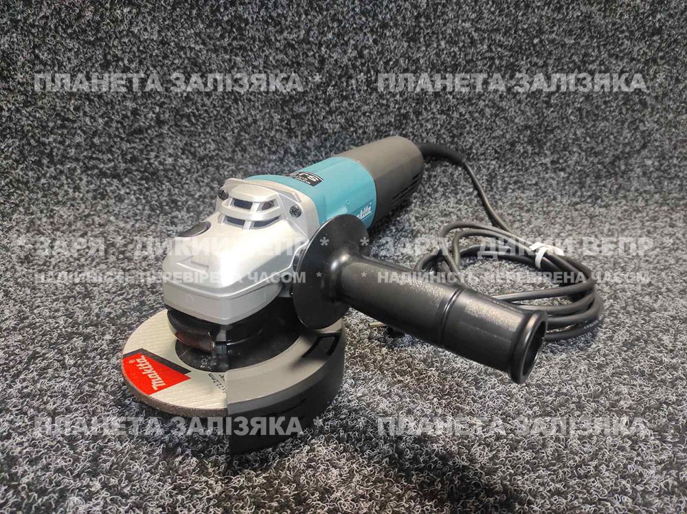 Угловая шлифмашина Makita 9565CVR