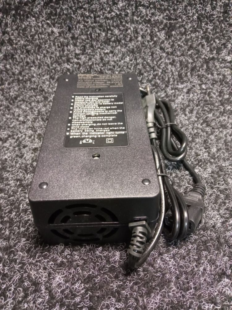 Зарядний пристрій Li-ion Fada 48V 12AH