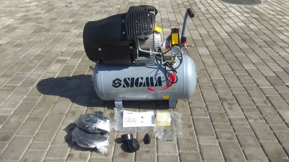 Компресор двоциліндровий SIGMA (7043711) 2.2кВт 412л / хв 8бар 50л
